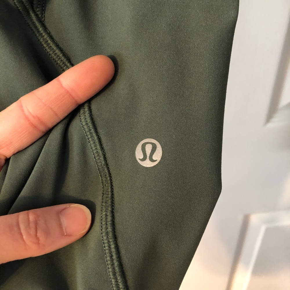 Lululemon time to sweat crops